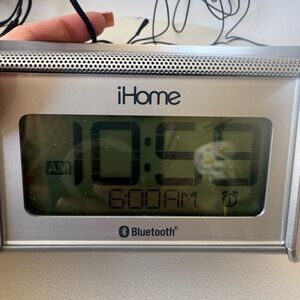 iHome Silver iBT230 Clock Radio
